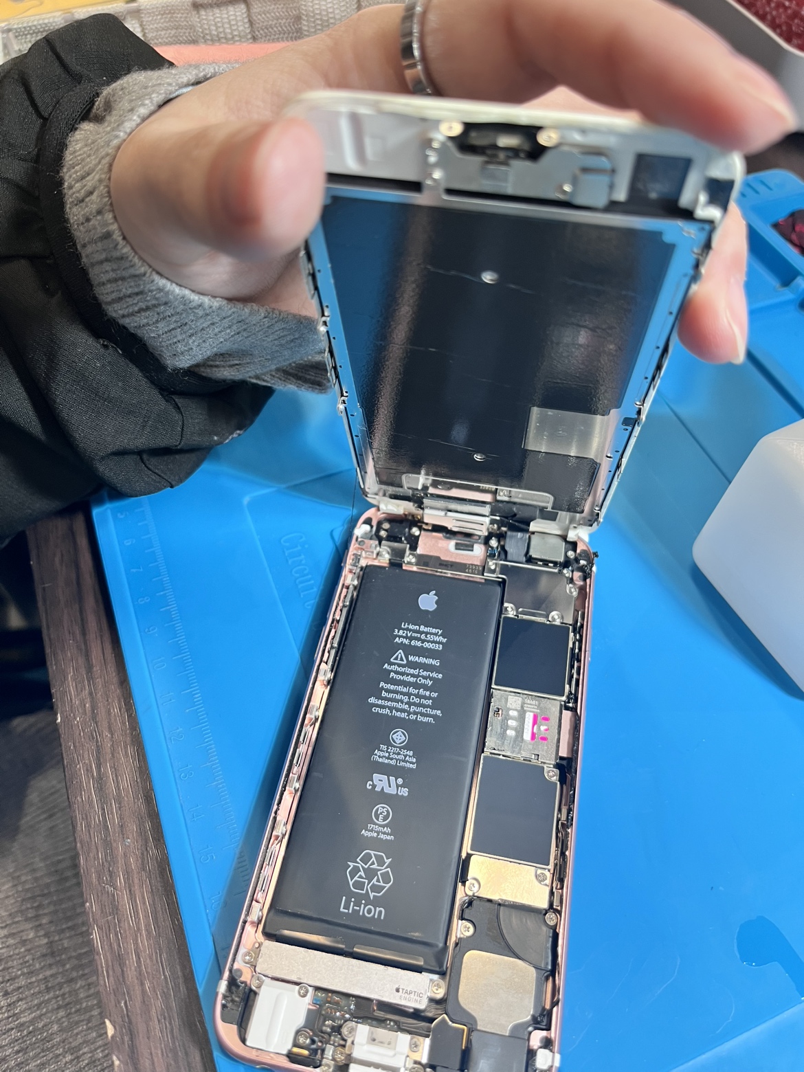 iPhone６ｓは縦開き