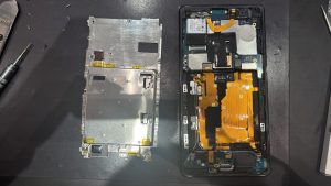 XperiaXZ2Premium　バッテリー交換