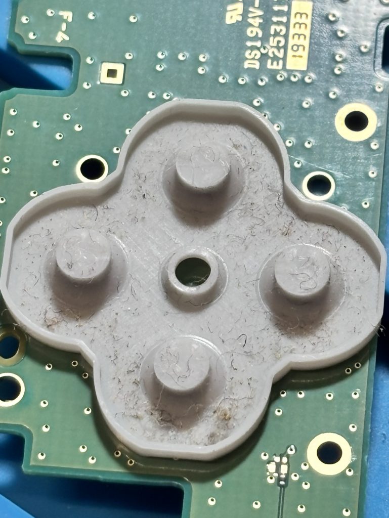 操作ボタンの裏側