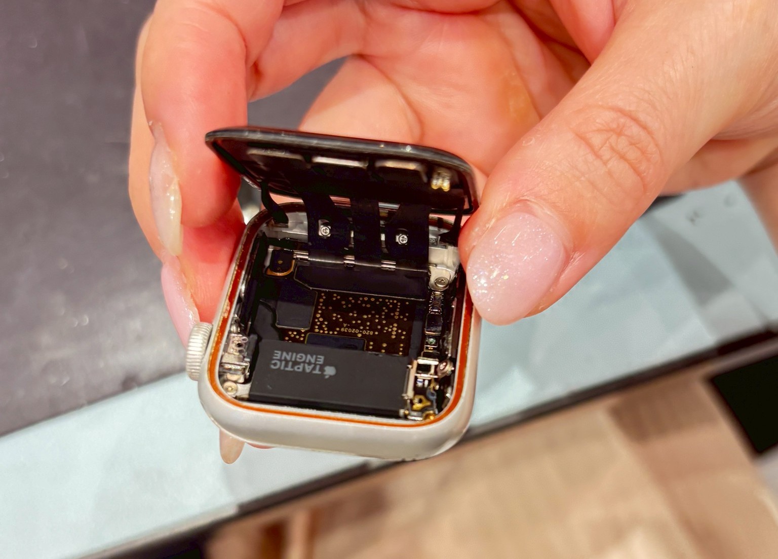 Applewatch バッテリー交換